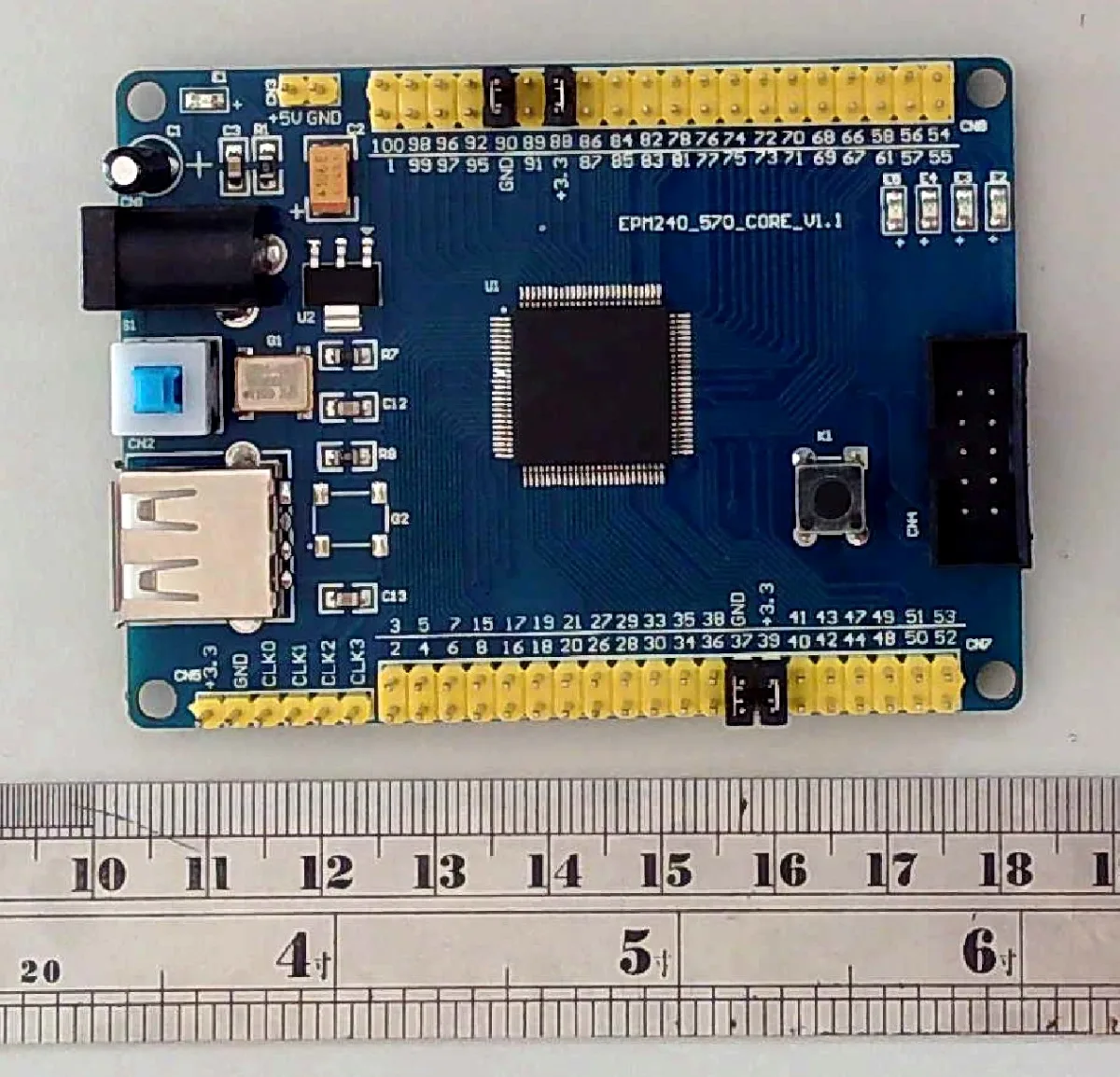 CPLD EPM570